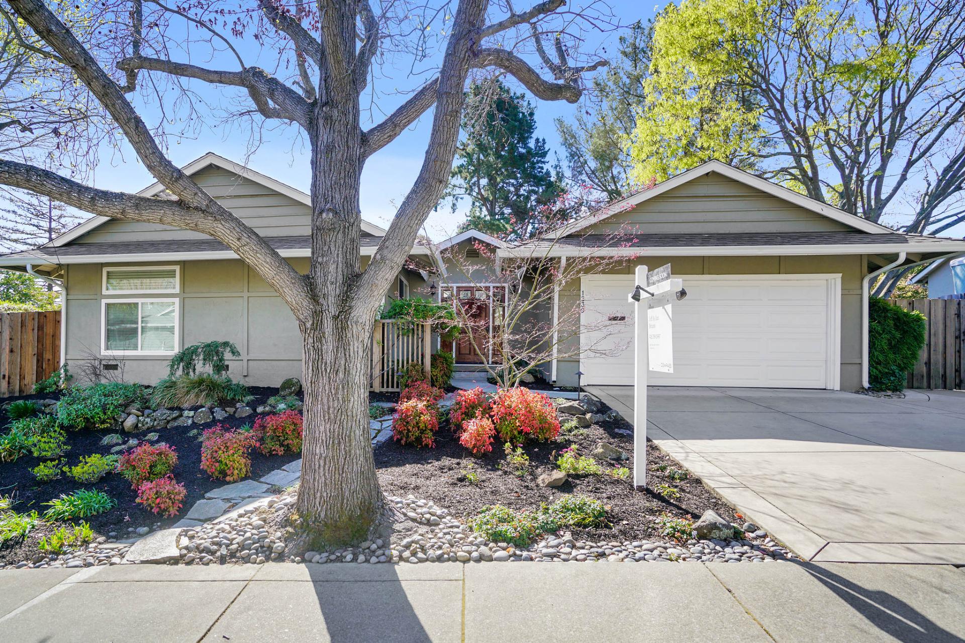 Photo of 1239 Conejo Way