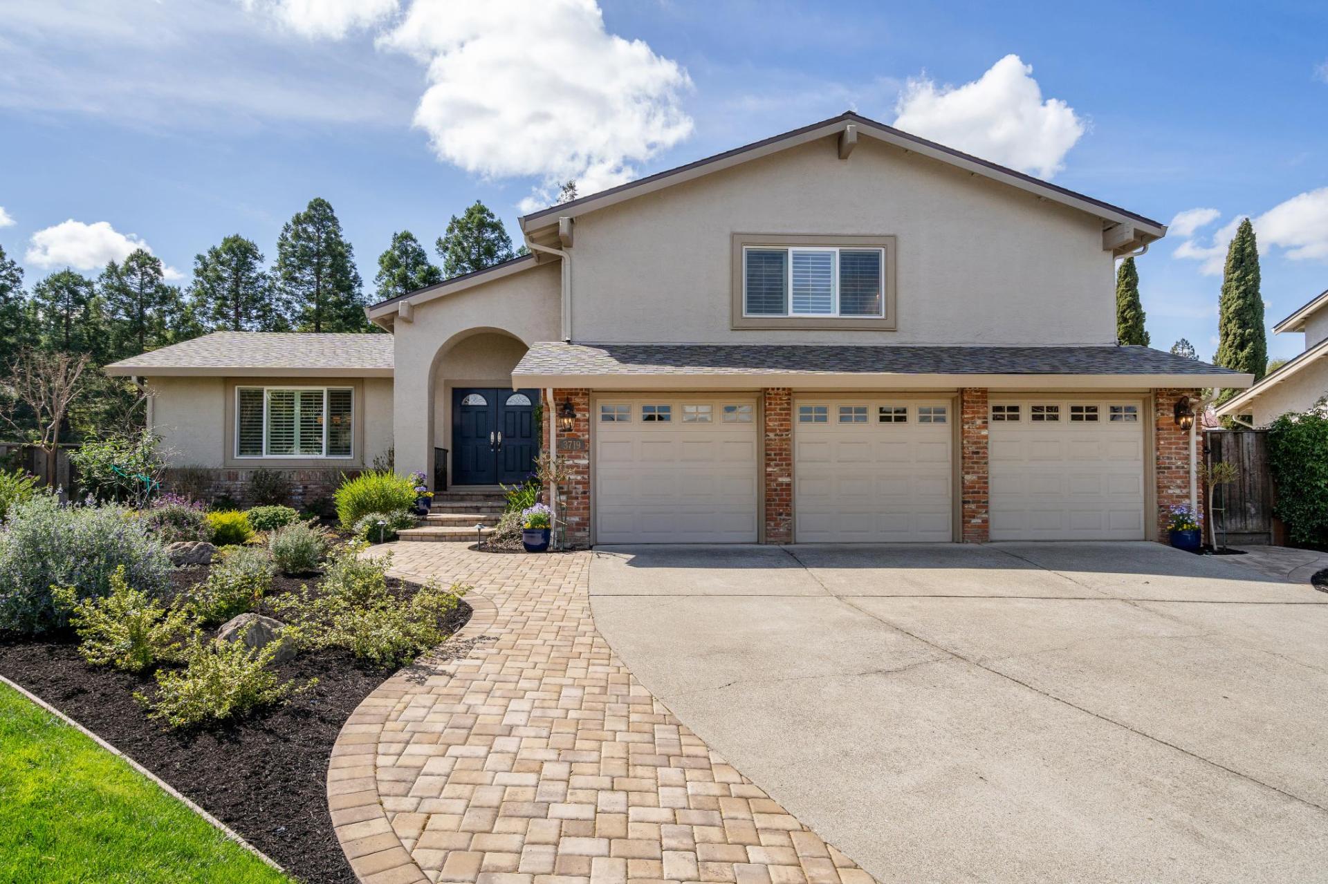 Photo of 3719 Manacor Court