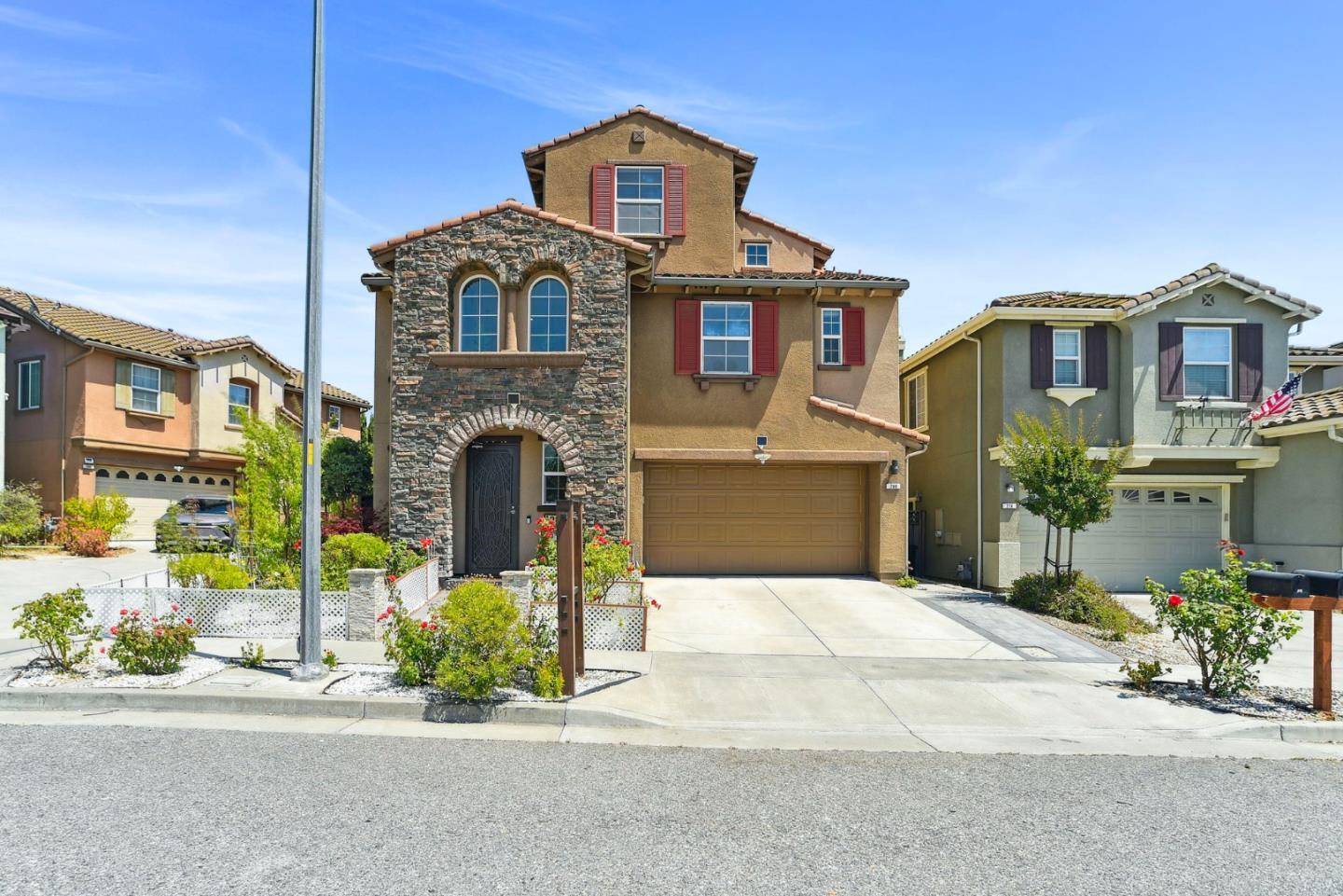 Photo of 280 Wildhorse Court