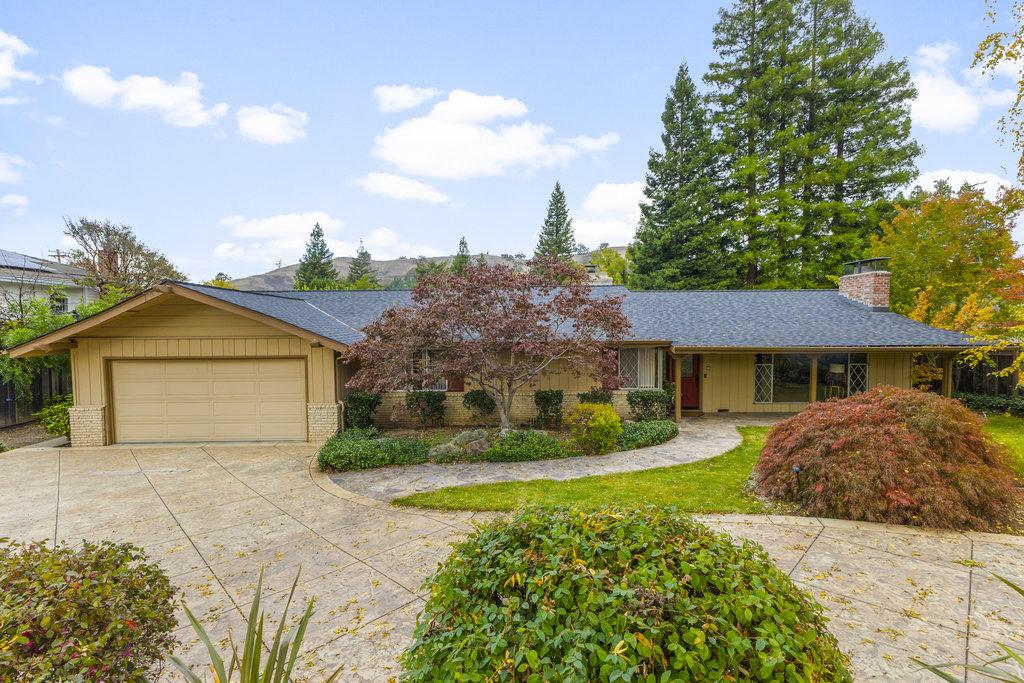 Photo of 43 La Serena Court