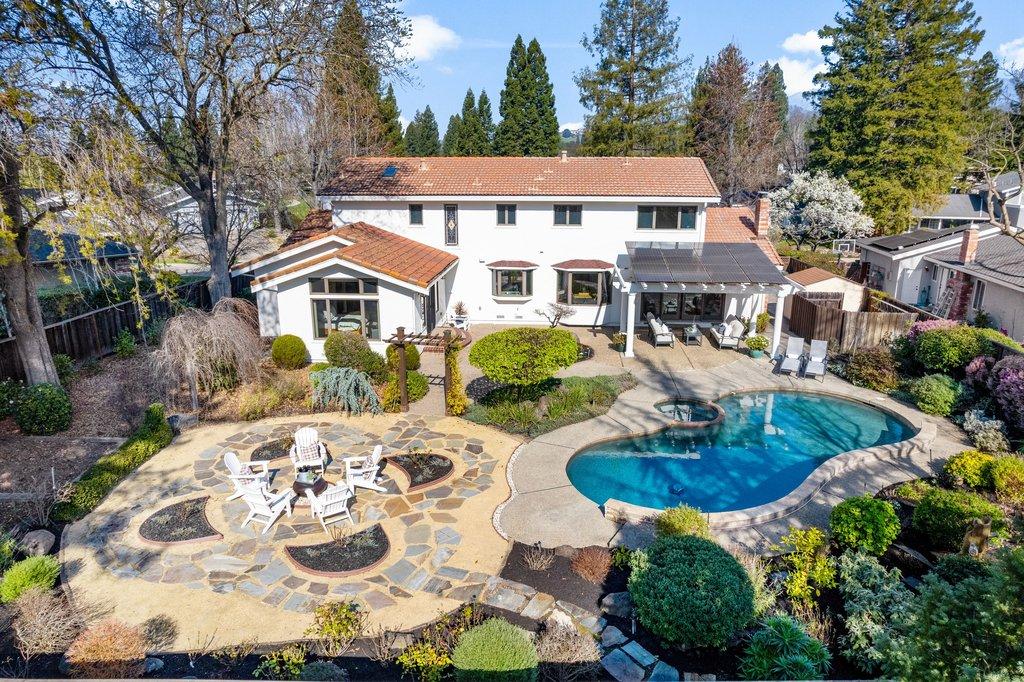 Photo of 515 La Mancha Court