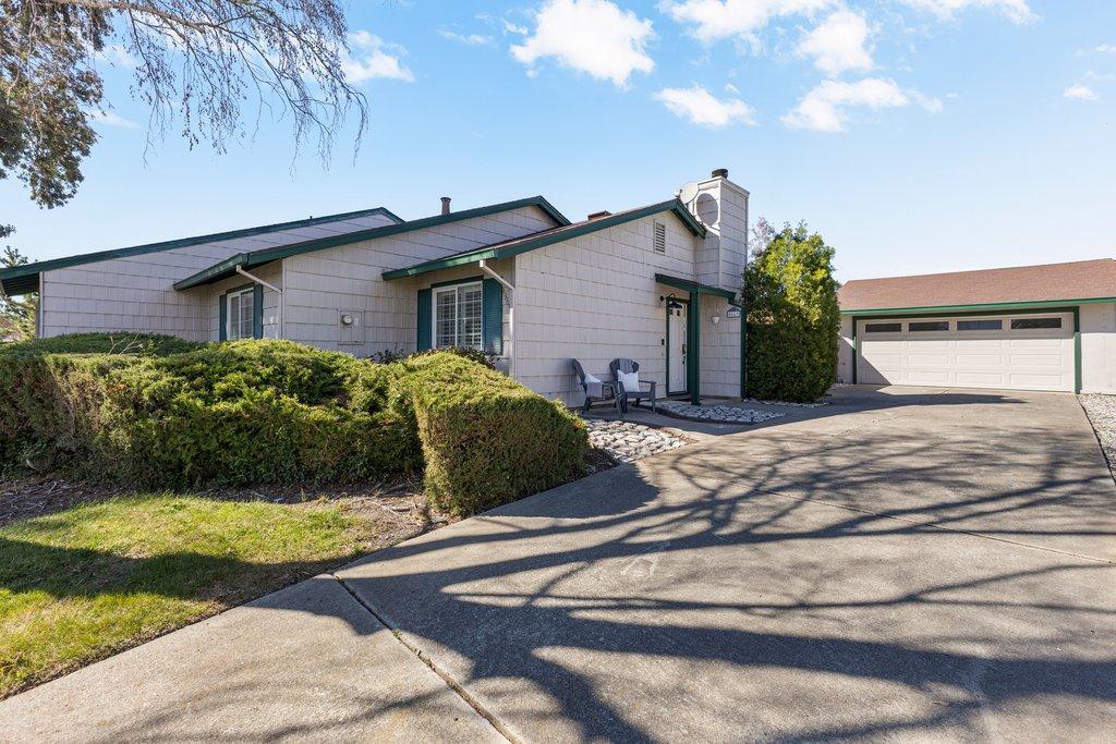 Photo of 4669 Golf Drive