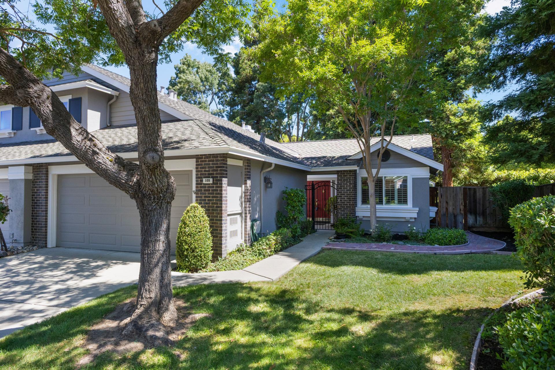 Photo of 109 Blossom Court