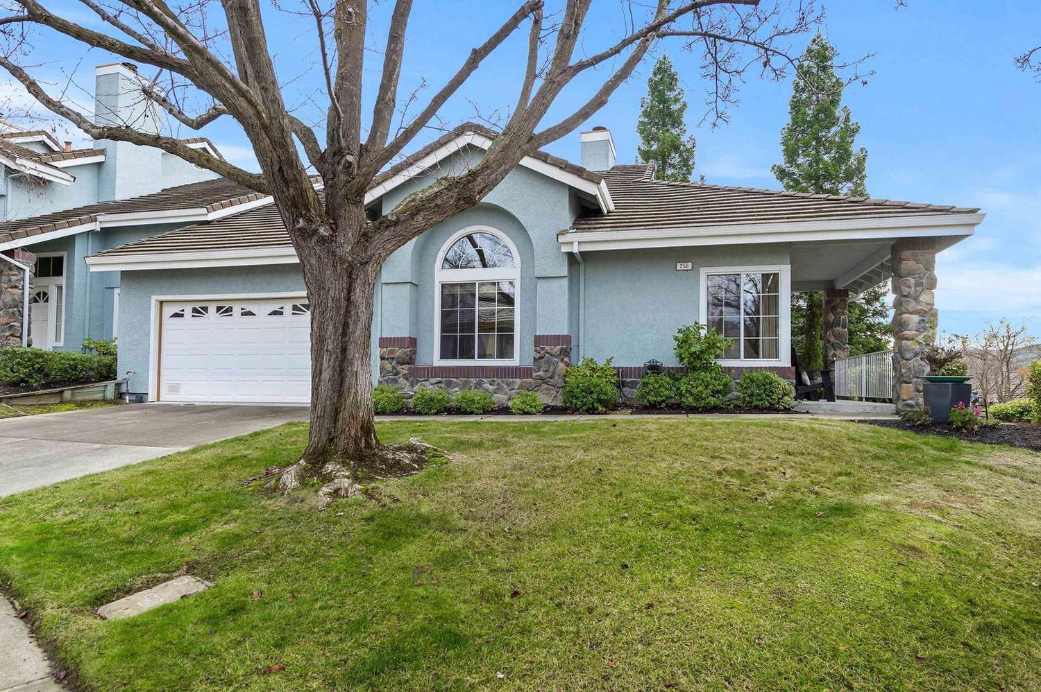 Photo of 258 Promenade Lane