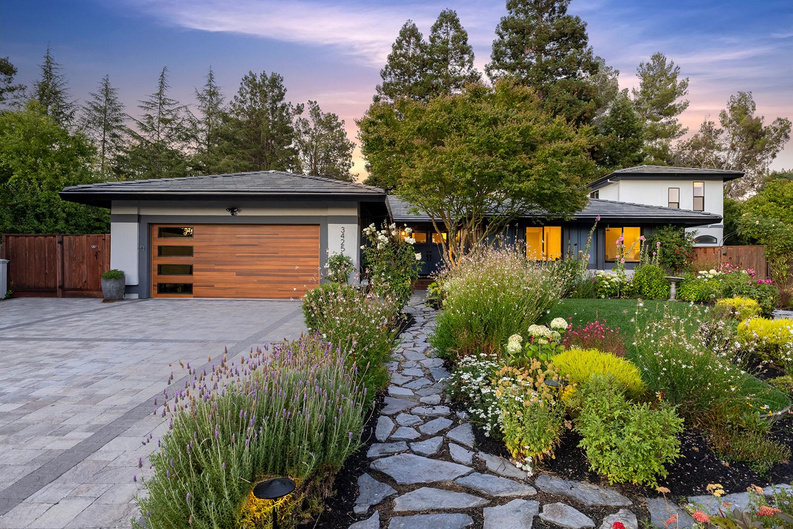Photo of 3425 Lanai Drive