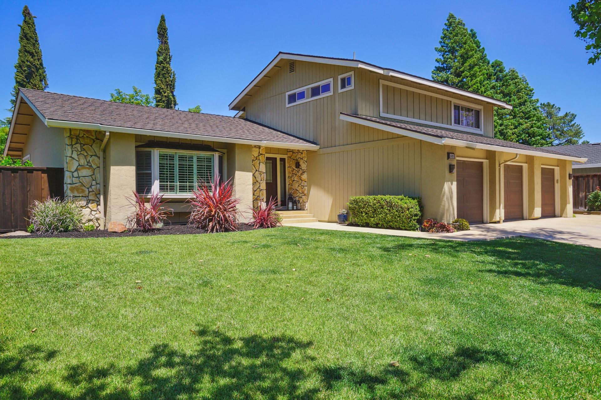 Photo of 809 Contada Circle